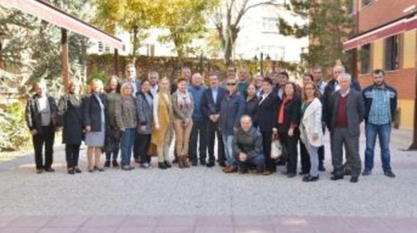 Tepebaşı&rsquo;nda Herkese Hizmet Var