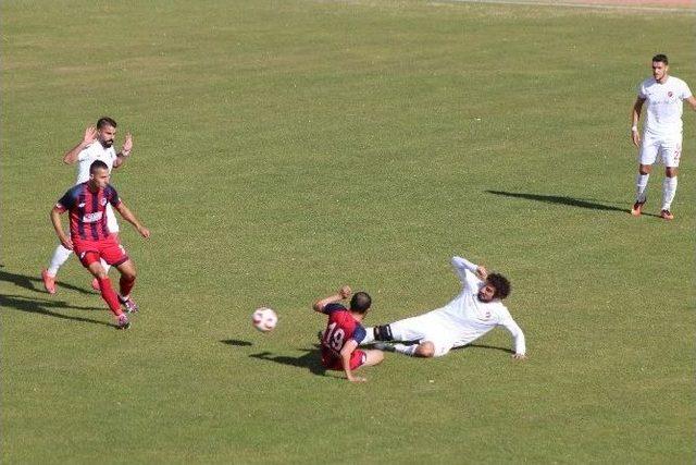 Niğde Belediyespor Evinde Karşıyaka’ya Acımadı