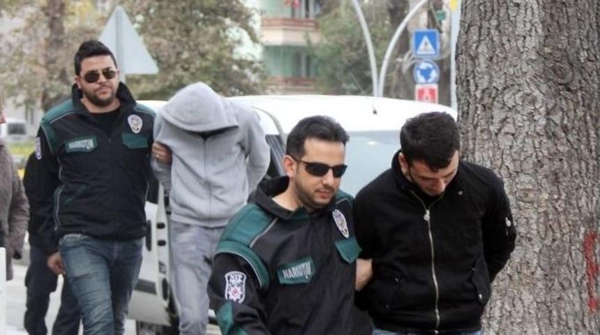 Bolu&rsquo;da Bonzai İle Yakalanan 2 Kişi Adliyeye Sevk Edildi