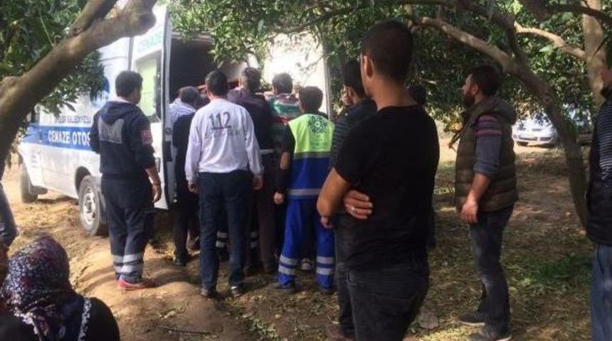 Evlerinin Bah&ccedil;esinde Intihar Etti