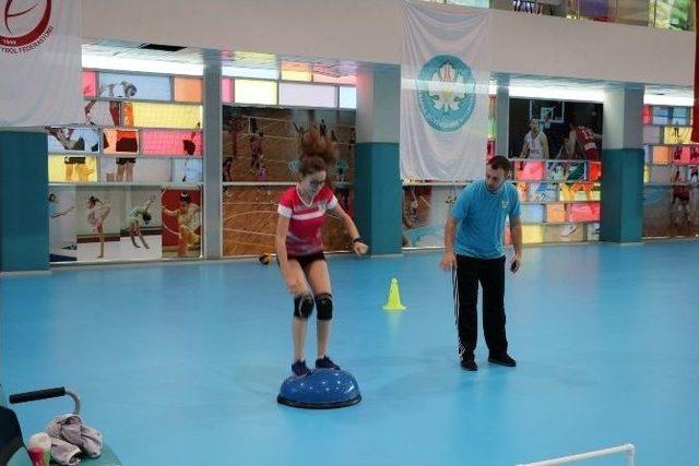 Voleybol Seçmeleri Büyük İlgi Gördü