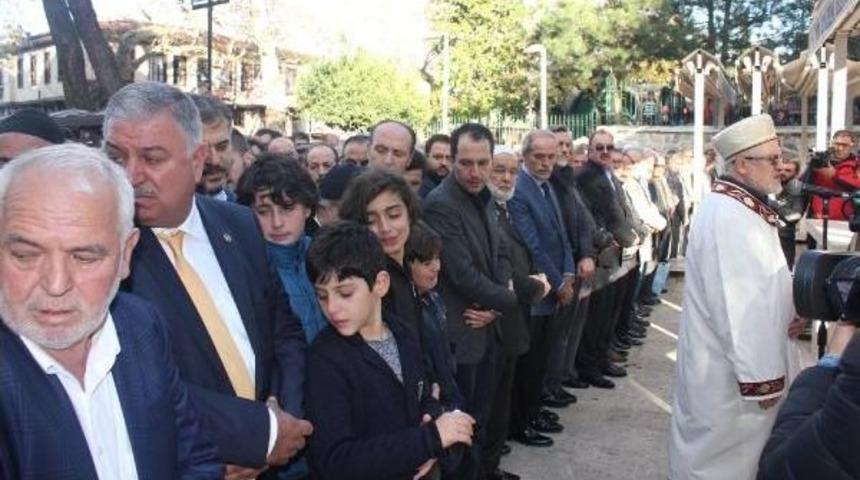 Erbakan'ın D&uuml;n&uuml;r&uuml; Necati Altın&ouml;z Toprağa Verildi