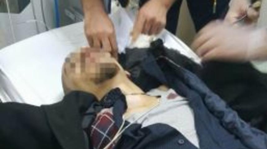 Bı&ccedil;aklı Saldırıda Ağır Yaralandı