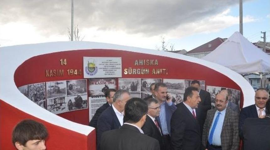 Ahıska S&uuml;rg&uuml;n&uuml; Anıtı Ve Parkı G&ouml;zyaşlarıyla A&ccedil;ıldı