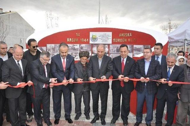 Ahıska Sürgünü Anıtı Ve Parkı Gözyaşlarıyla Açıldı