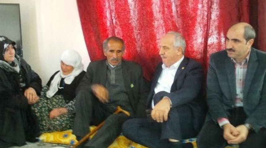 Ak Partili Ayg&uuml;n&rsquo;den &Ouml;zalp Ve Saray&rsquo;a Ziyaret