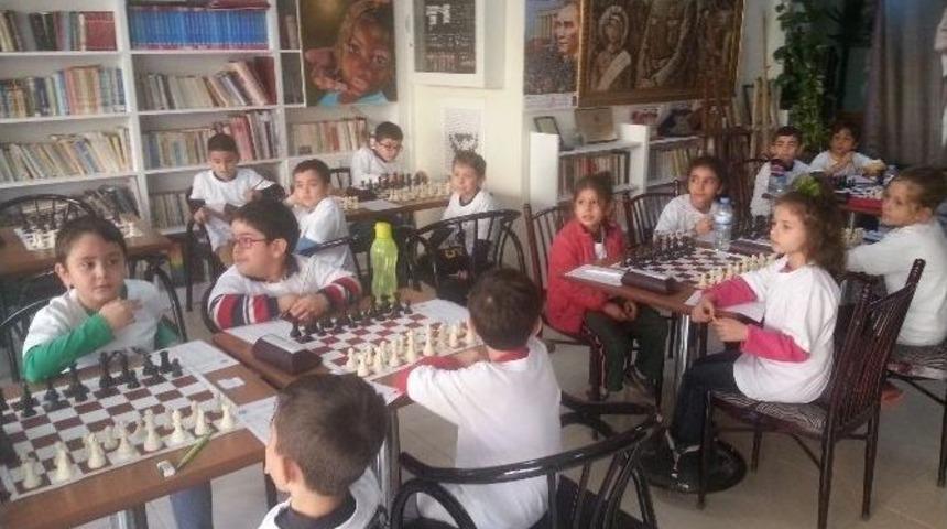 Gkv&rsquo;lilerin Satran&ccedil; Başarısı