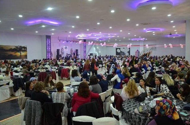 Boz&uuml;y&uuml;kl&uuml; Kadınlar Sosyal Medya Aracılığıyla Buluştu 3