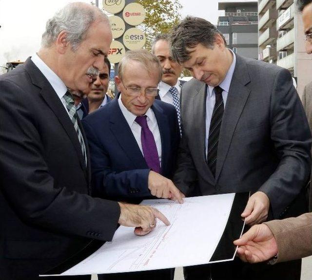 Bursa Trafiğinde Bir D&uuml;ğ&uuml;m Daha &Ccedil;&ouml;z&uuml;l&uuml;yor 2