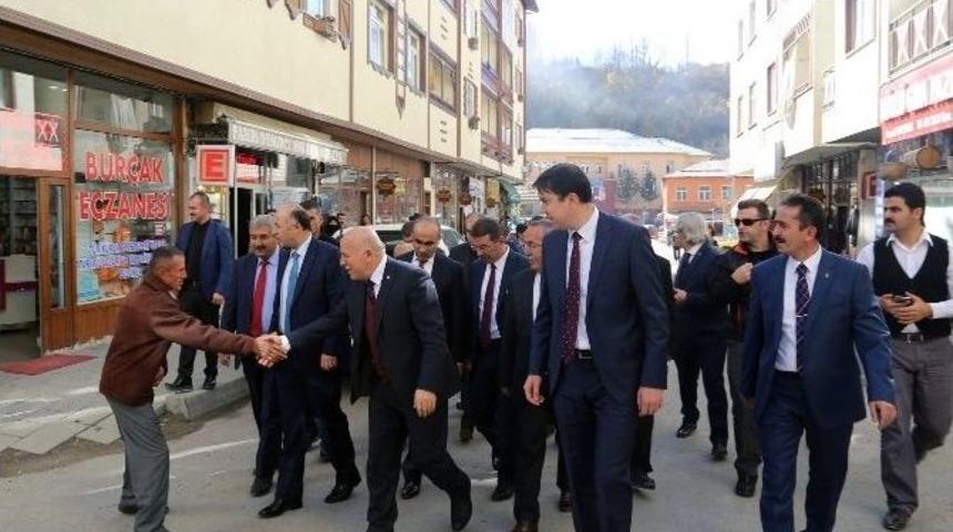 Mahalle Muhtarı Rizeli Balık&ccedil;ıları Valiye Şikayet Etti