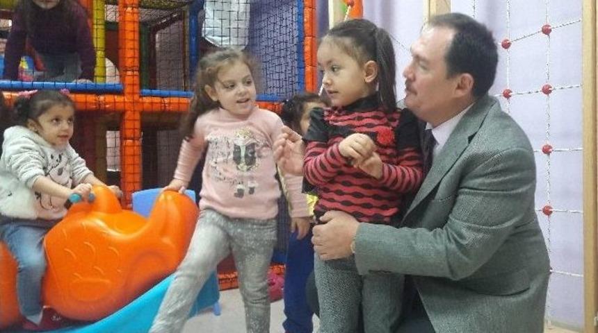 Kaymakamdan Nezaket Okulu&rsquo;na Ziyaret