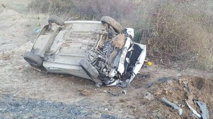 &Uuml;niversiteli Gen&ccedil;lerin Otomobili Takla Attı: 2 &Ouml;l&uuml;, 3 Yaralı