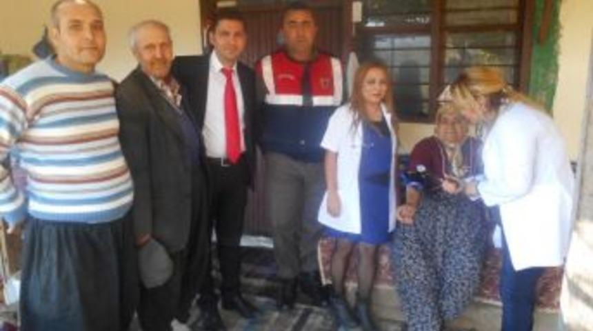 Feke İl&ccedil;e Jandarma Komutanlığı Şehit Ailelerinin Yanında