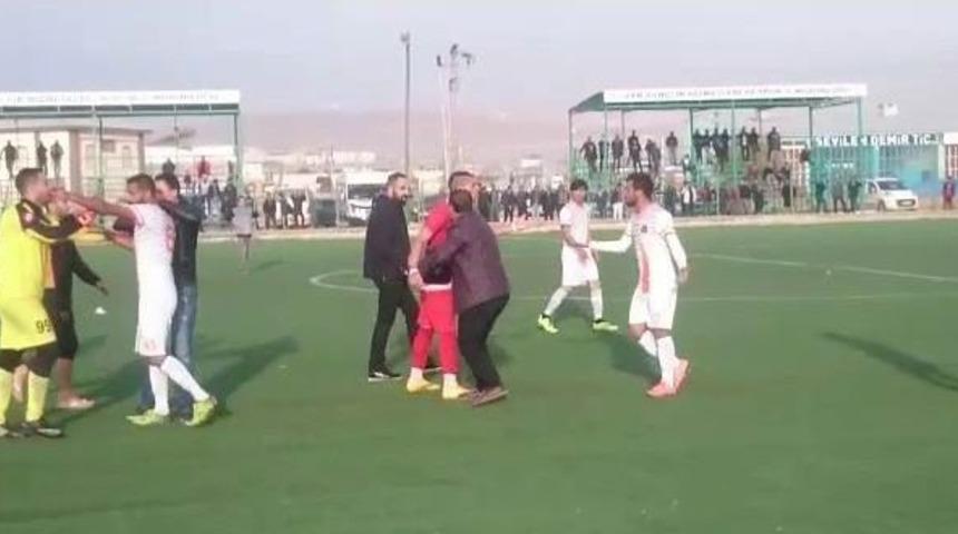 Van&rsquo;da Amat&ouml;r Ma&ccedil;ta Kavga