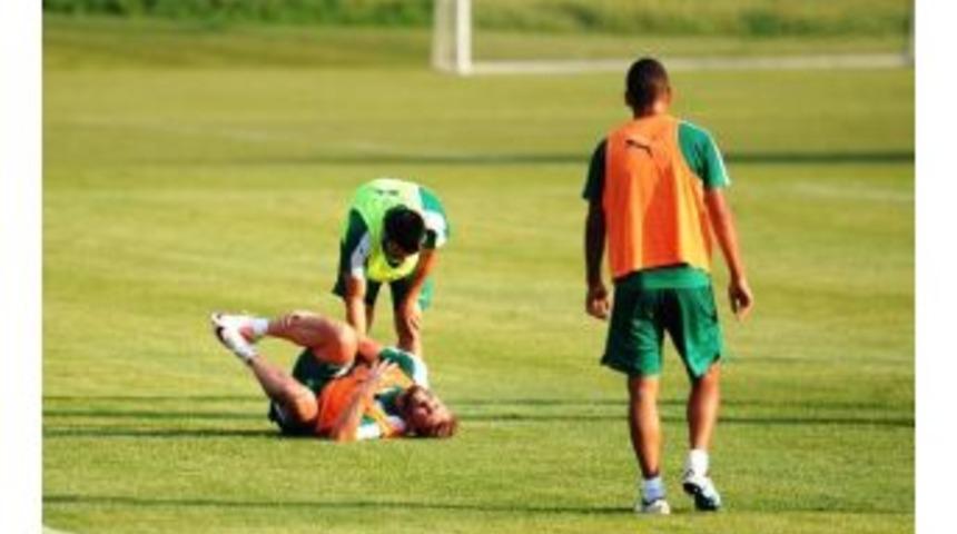 Bursaspor Revire D&ouml;nd&uuml;, 11 Oyuncuda Sakatlık Sorunu