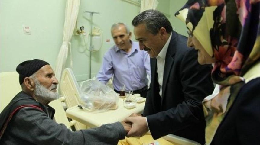 Başkan Tutal&rsquo;dan Hastane Ziyareti