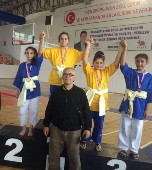 Başarılı Sporcular Gururlandırdı 1