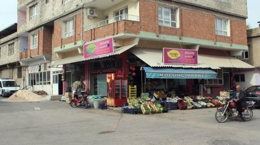 2 Bin 500 Liralık Sigarayı &Ccedil;alıp Ka&ccedil;tılar