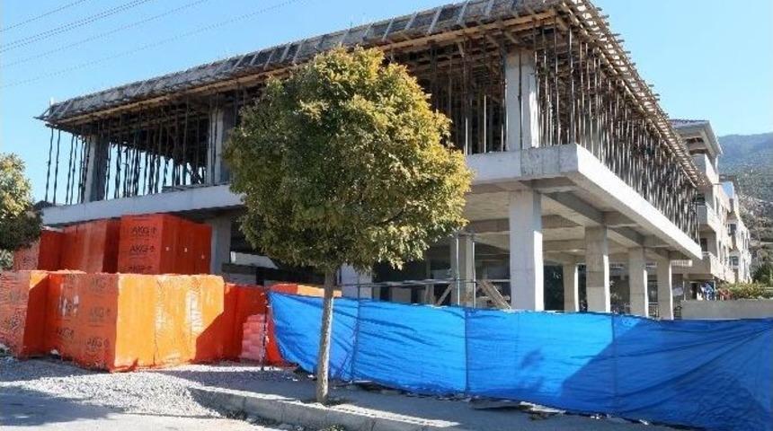 Bornova&rsquo;da &Uuml;&ccedil; Ayrı Semte K&uuml;lt&uuml;r Merkezi