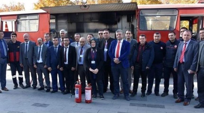 Kocasinan Belediyesi&rsquo;nde Yangın Tatbikatı Ve Eğitimi Yapıldı