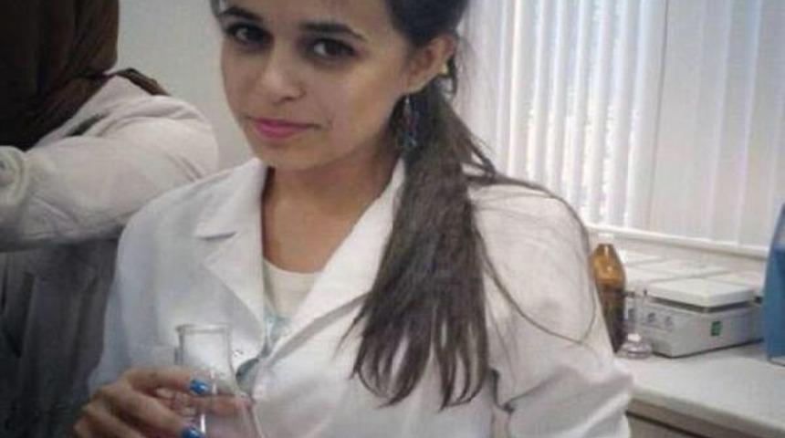 Merve, Beynindeki T&uuml;m&ouml;rden Ameliyatla Kurtulacak