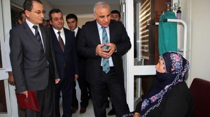 Vali Zorluoğlu, Devredilen Asker Hastanesi&rsquo;nde İncelemelerde Bulundu