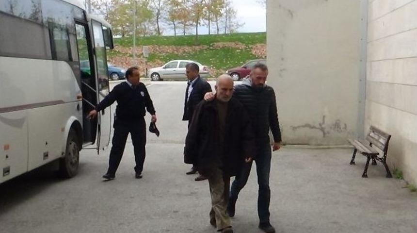 Sakarya&rsquo;da G&ouml;zaltına Alınan Dernek &Uuml;yesi 7 Kişi Adliyeye Sevk Edildi