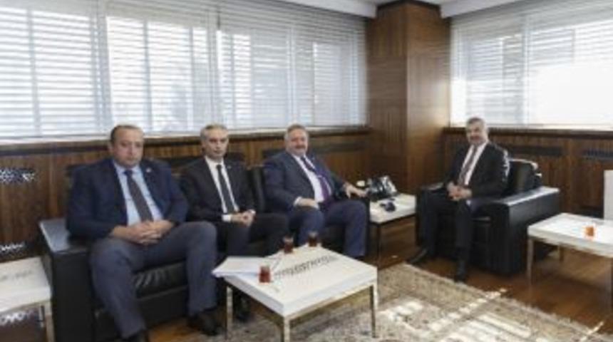 "&uuml;reten Herkesin Yanındayız"