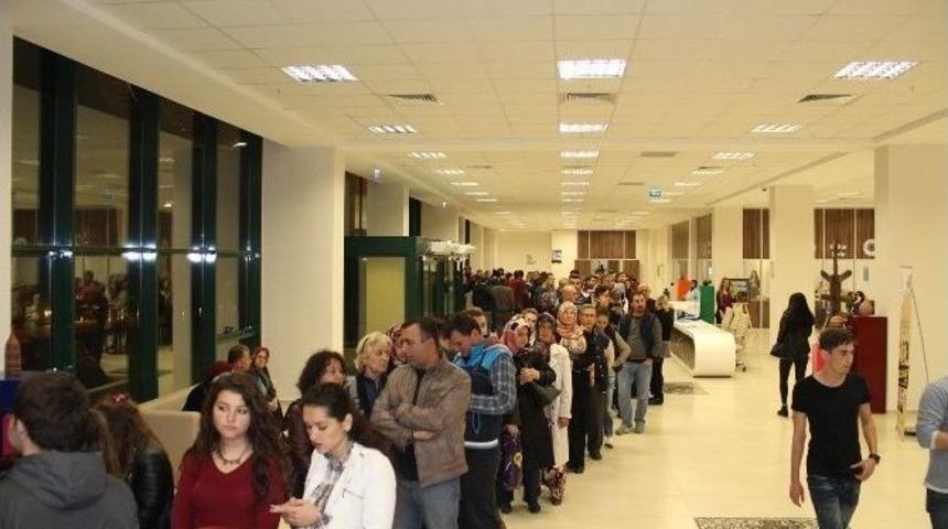 &lsquo;bezirgan&rsquo; Oyunu, Biga&rsquo;da Beğeni Topladı