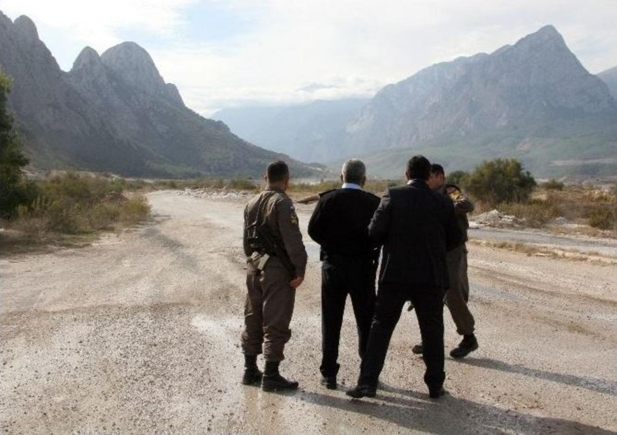 Antalya&rsquo;da Jandarmaya Ateş A&ccedil;ıldı: 1 Şehit