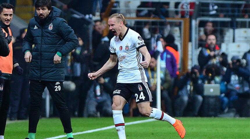 Premier Lig ekiplerinden Bournemouth'un Domagoj Vida ısrarı