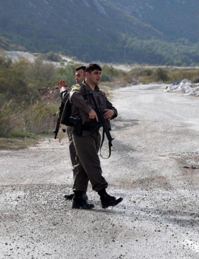 Antalya'da Jandarmaya Açılan Ateşte 1 Uzman Çavuş Şehit Oldu (2) - Yeniden