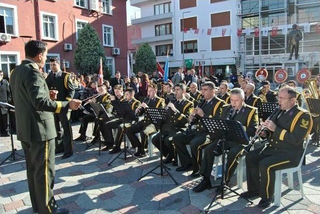 Hayrabolu’nun Düşman İşgalinden Kurtuluşunun 94. Yıldönümü Törenle Kutlandı