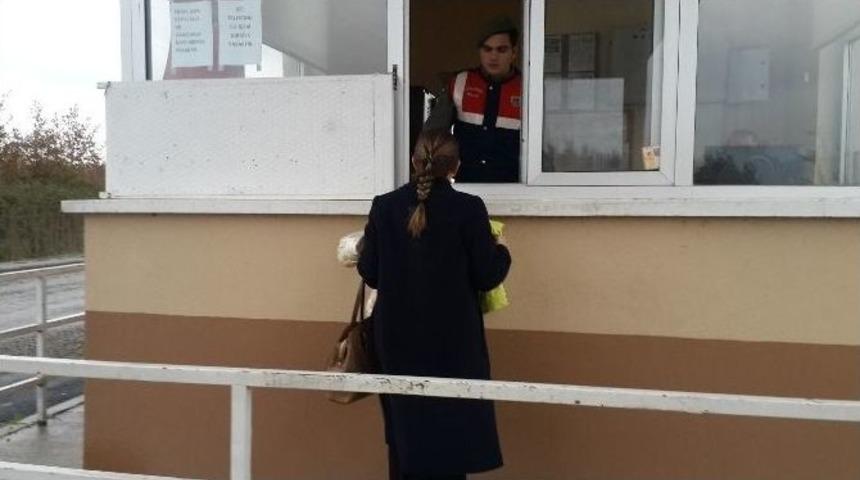 Eski Sinop Valisi Tutuklu Eşi İ&ccedil;in Cezaevinde