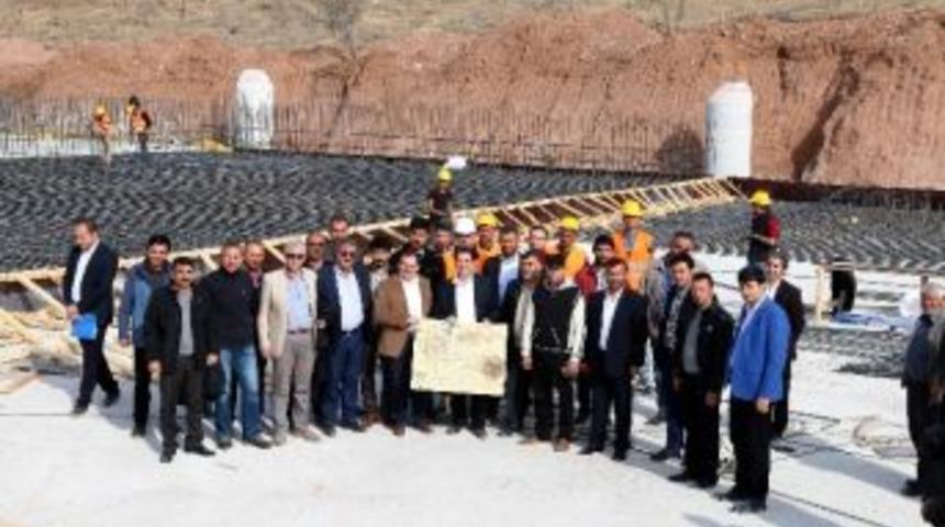 Başkan Yazgı, Ak Parti Merkez İl&ccedil;e Y&ouml;netimine Dev Projeleri Tanıttı