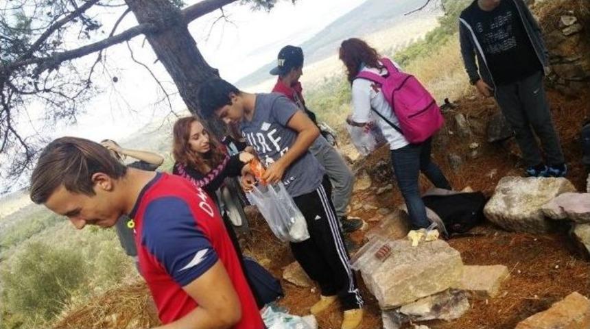 Ayvalık&rsquo;ta Denizcilerden Atat&uuml;rk İ&ccedil;in Doğa Y&uuml;r&uuml;y&uuml;ş&uuml;