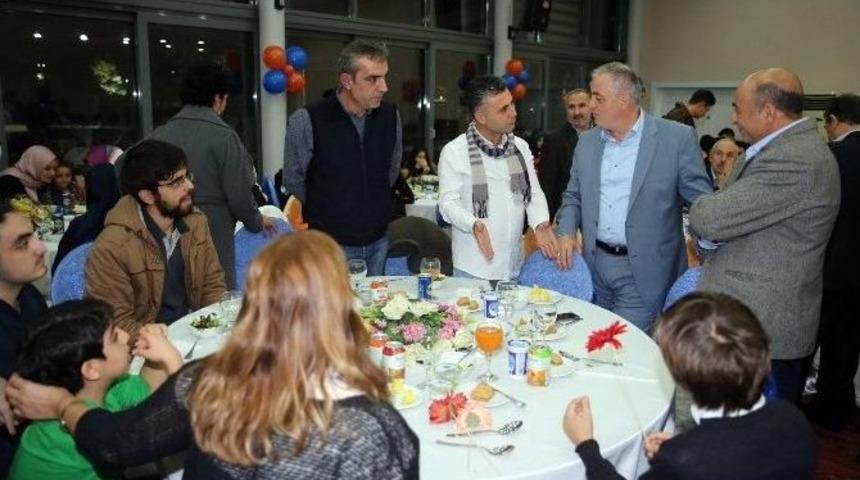 Başkan Aydın, Alibeyk&ouml;yspor Taraftar Derneği&rsquo;nin Gecesine Katıldı