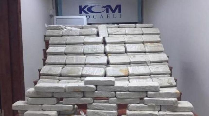 İzmit'te 61 Kilo 560 Gram Eroin Ele Ge&ccedil;irildi