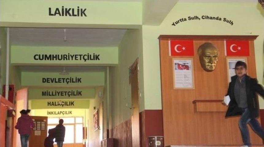 M&uuml;d&uuml;r Samsa&rsquo;dan Okul Ziyareti