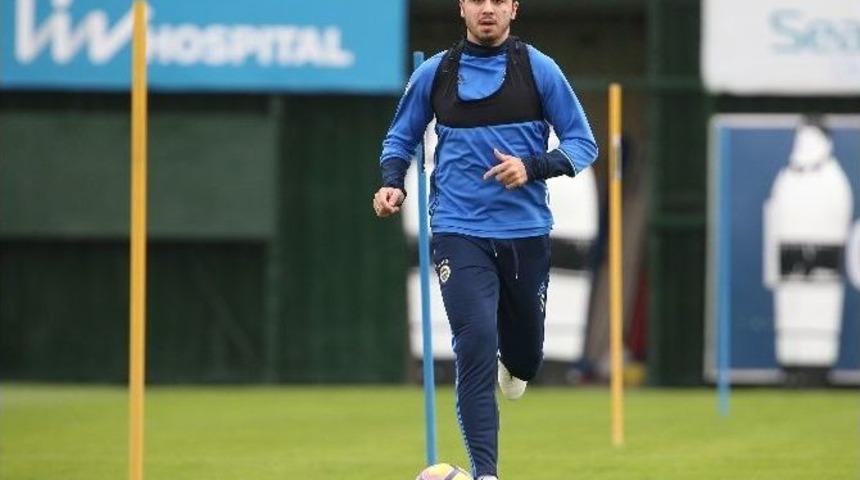 Ozan Tufan Takımla Beraber Çalıştı