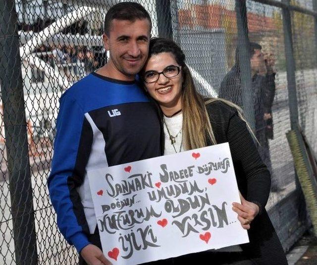 Futbolcuya Sürpriz Doğum Günü 1