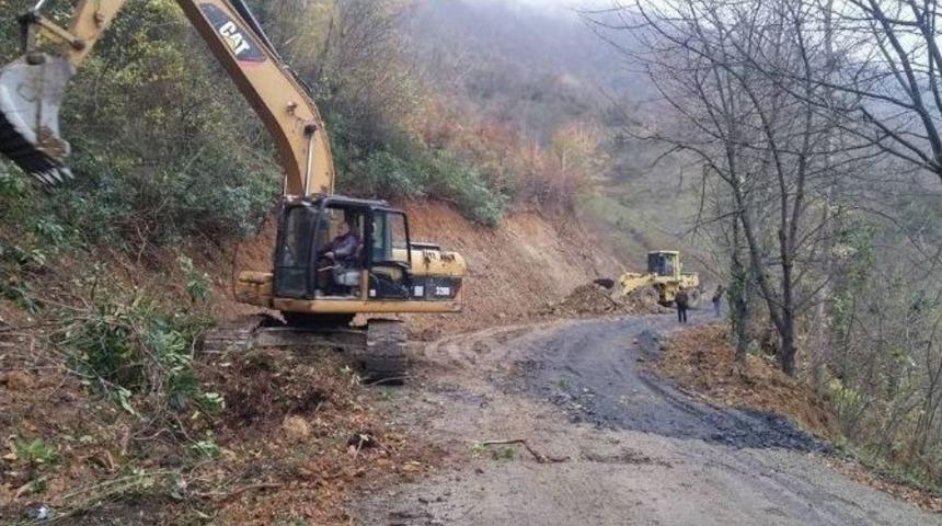 K&ouml;y Yollarının Genişletme &Ccedil;alışmaları Hız Kazandı