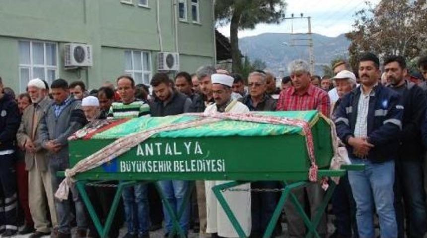 Kaza, 2 Aylık Evli &Ccedil;ifti Ayırdı (2)