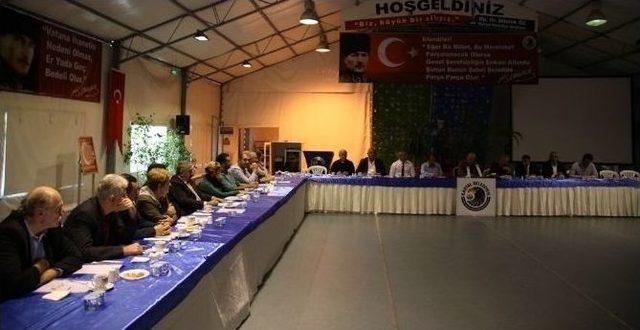 Başkan Altınok Öz, Mahalle Birim Başkanları Ve Meclis Üyeleriyle Bir Araya Geldi