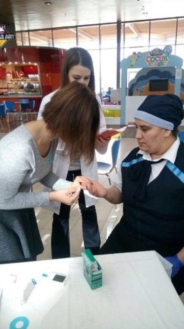 Toplum Sağlığı&rsquo;ndan Diyabet G&uuml;n&uuml; Etkinliği 2