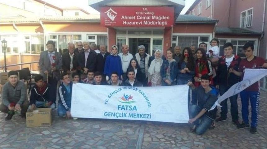 Fatsalı G&ouml;n&uuml;ll&uuml; Gen&ccedil;ler Huzurevinde
