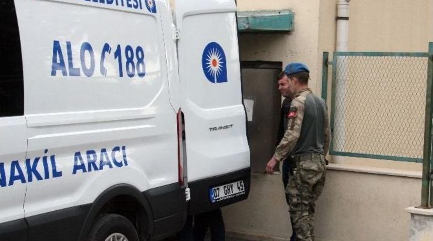 Antalya&rsquo;daki Şehidin Cenazesi Alındı