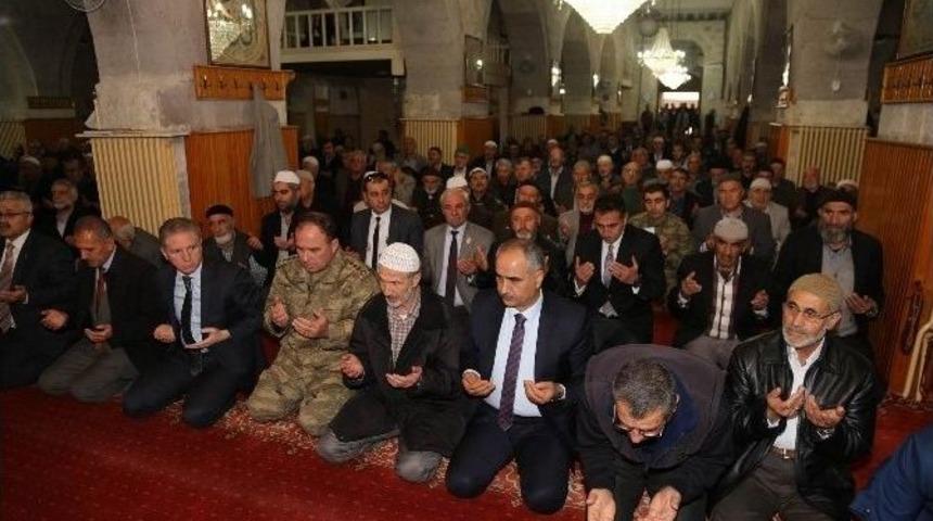 Şehit Kaymakam Safit&uuml;rk İ&ccedil;in Mevlit Okutuldu