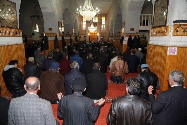 Şehit Kaymakam Safit&uuml;rk İ&ccedil;in Mevlit Okutuldu 2