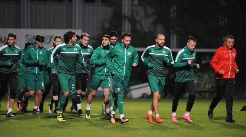 Bursaspor&rsquo;da Harun Tekin Salonda &Ccedil;alıştı